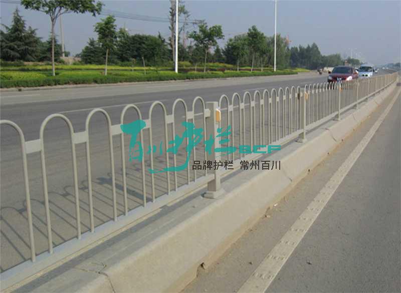 img of 山東臨沂蒼山京式道路護(hù)欄工程