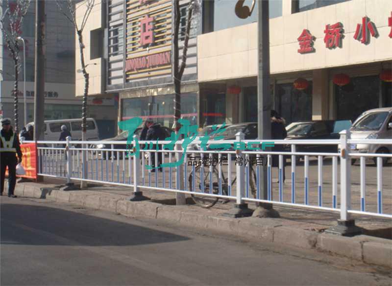 img of 青海西寧經(jīng)濟(jì)型道路護(hù)欄工程