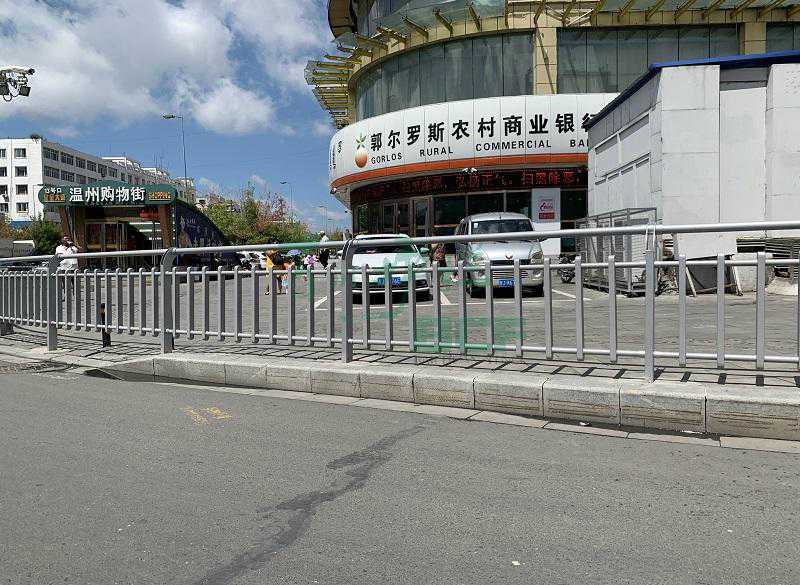 道路護(hù)欄必須避免這些問題