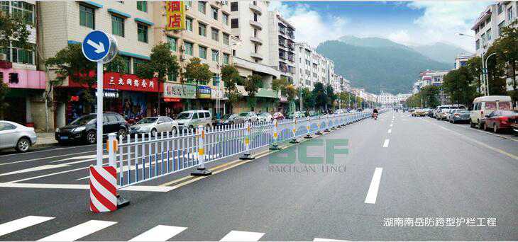 熱鍍鋅道路護(hù)欄